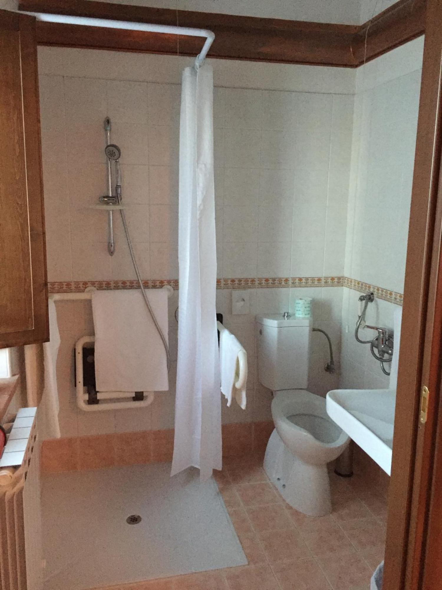 Rosso Porpora Villa Colle Umberto  Habitación foto